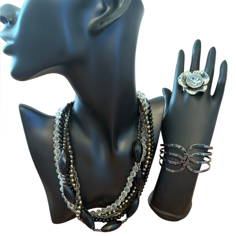 Costume Jewelry Three Piece Black Silver-Tone Set: Necklace, Ring & Bracelet 🖤🖤🖤